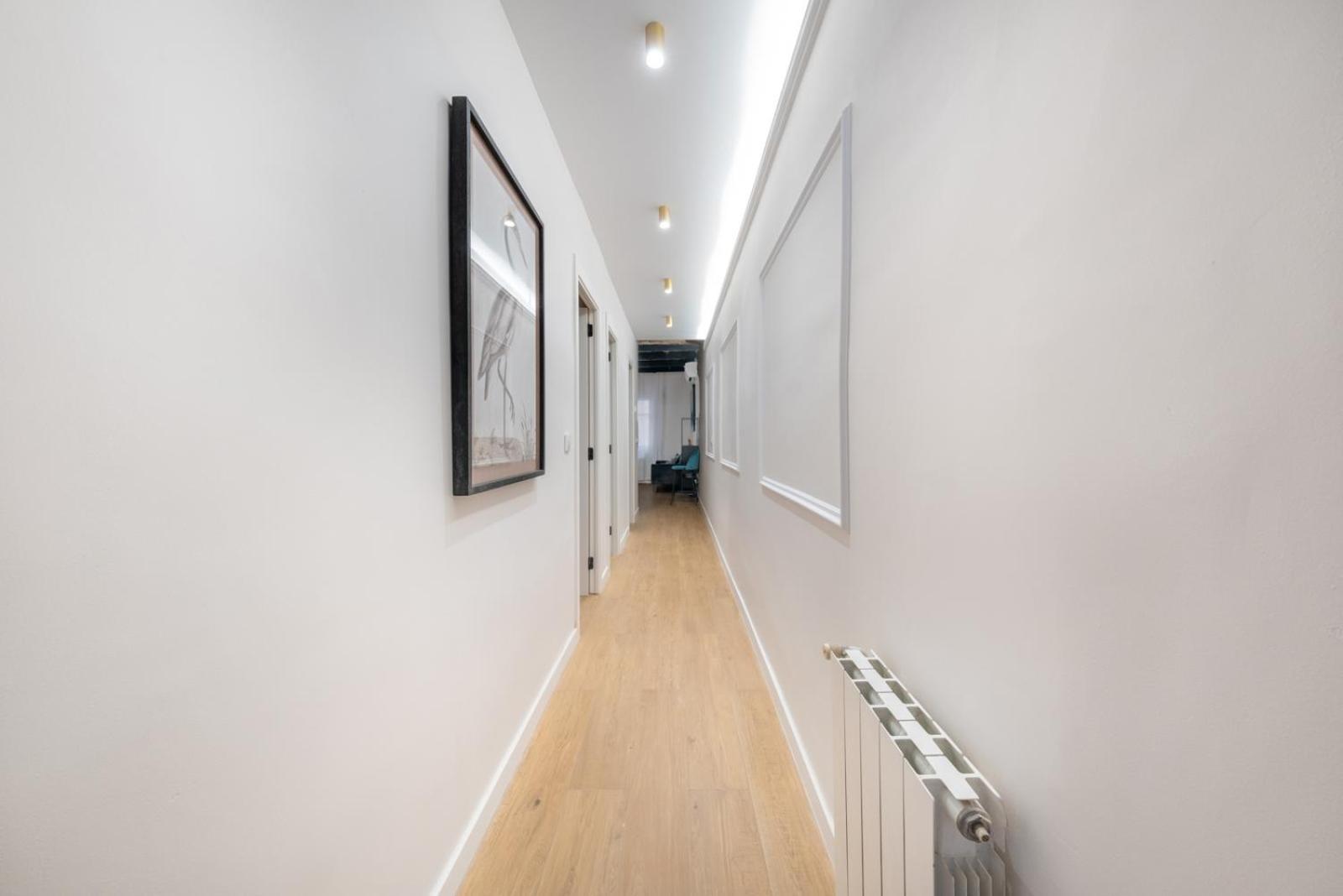 Apartment Bebarceloner Eixample - 4 Bedrooms Barcelona