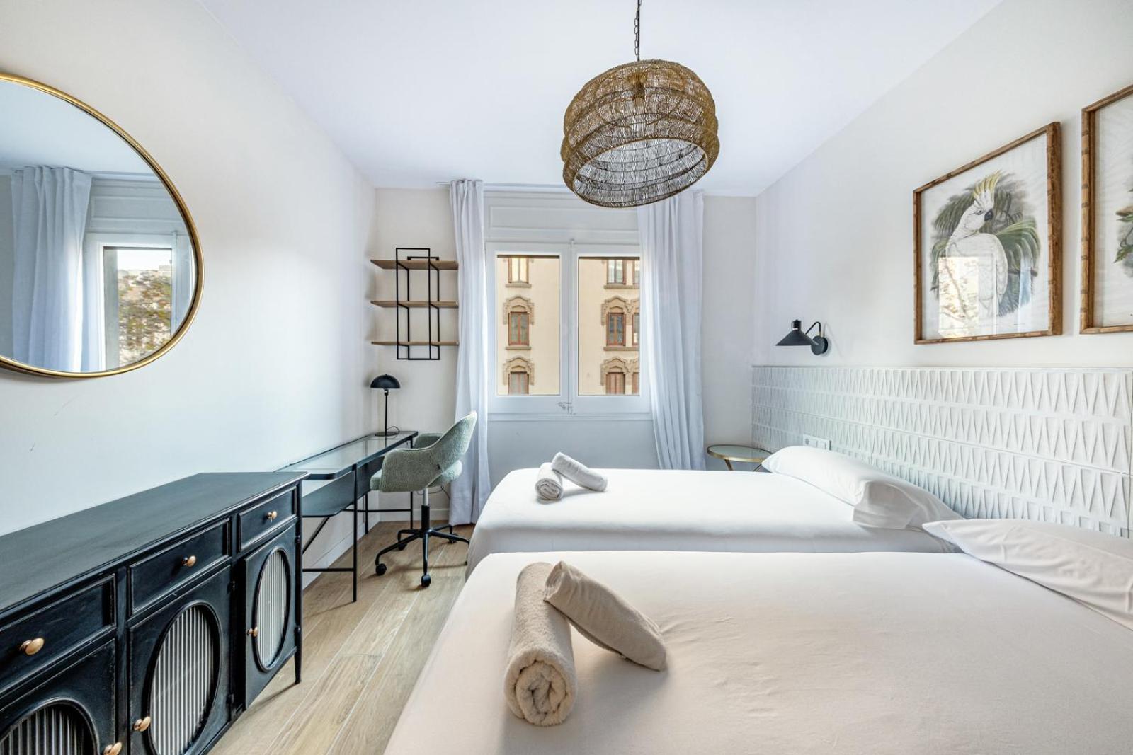 Bebarceloner Eixample - 4 Bedrooms Apartment Barcelona